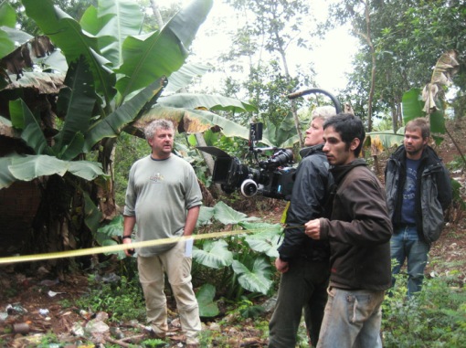 Eddy Stevesyns and Danny Elsen planing the shot in the jungle